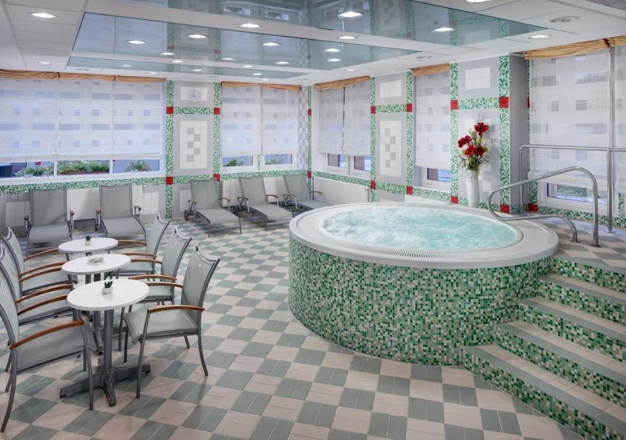 Ensana Butterfly Hotel Marianske Lazne Exterior photo